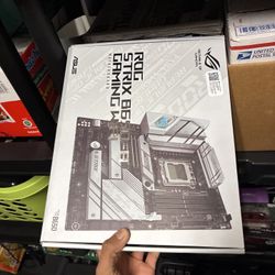 ASUS ROG Strix B650-A Gaming WiFi motherboard 