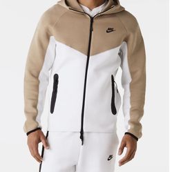 Nike Tech