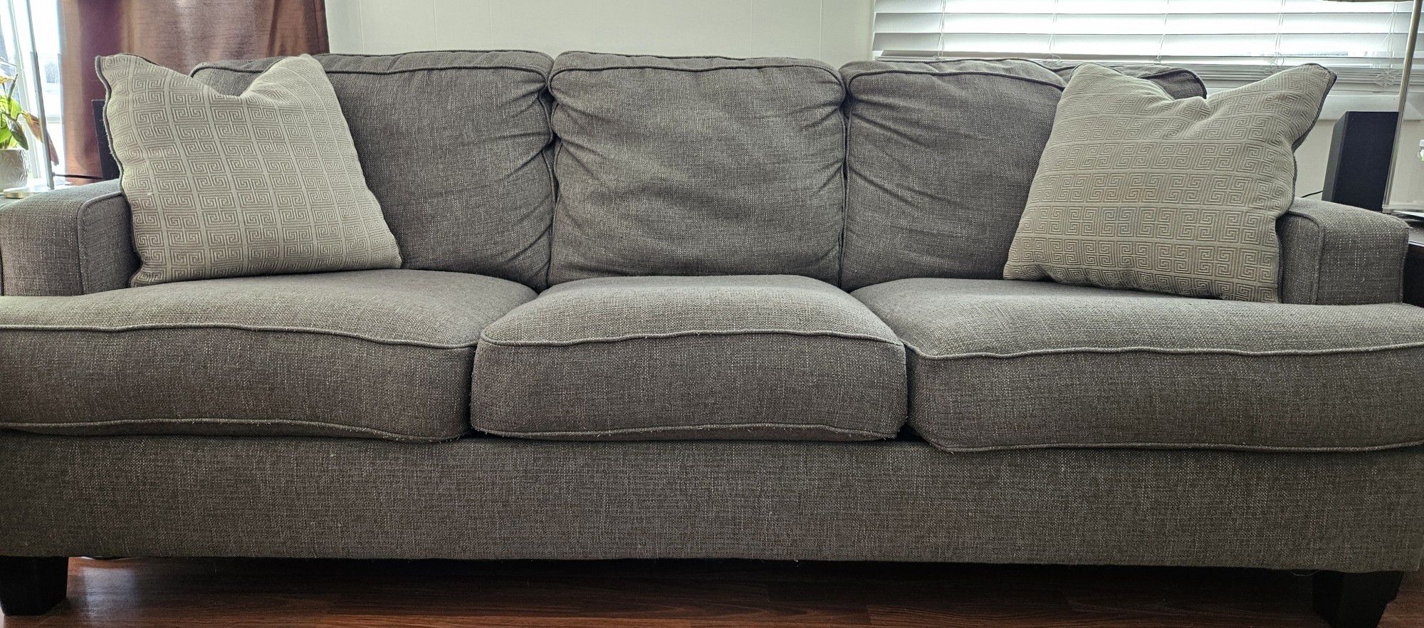 Medium Grey Couch And Throw Pillows