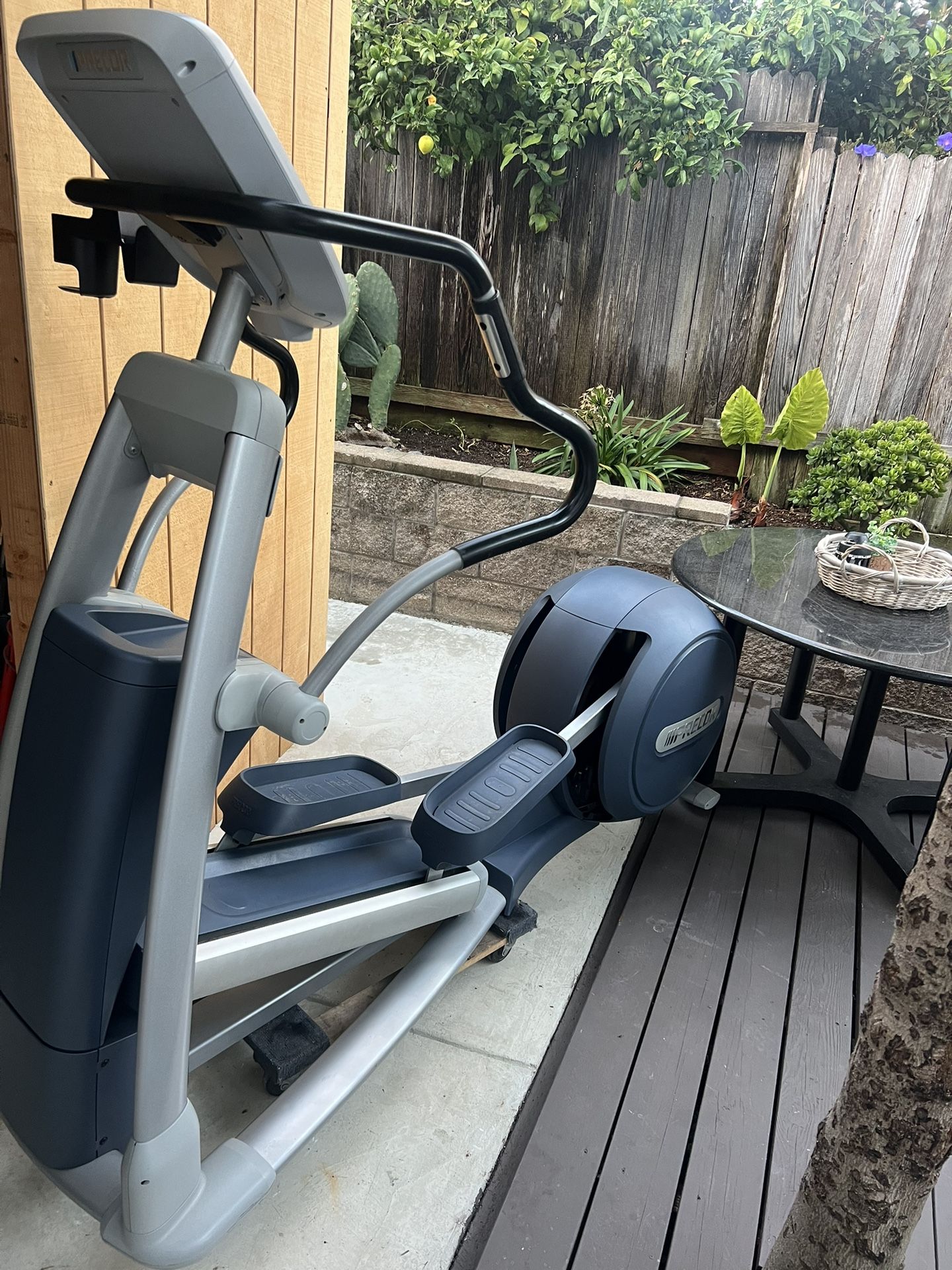 Gym Quality Elliptical For Sale 