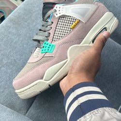 Jordan 4s