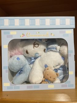 sanrio cinnamon roll and milk plushies