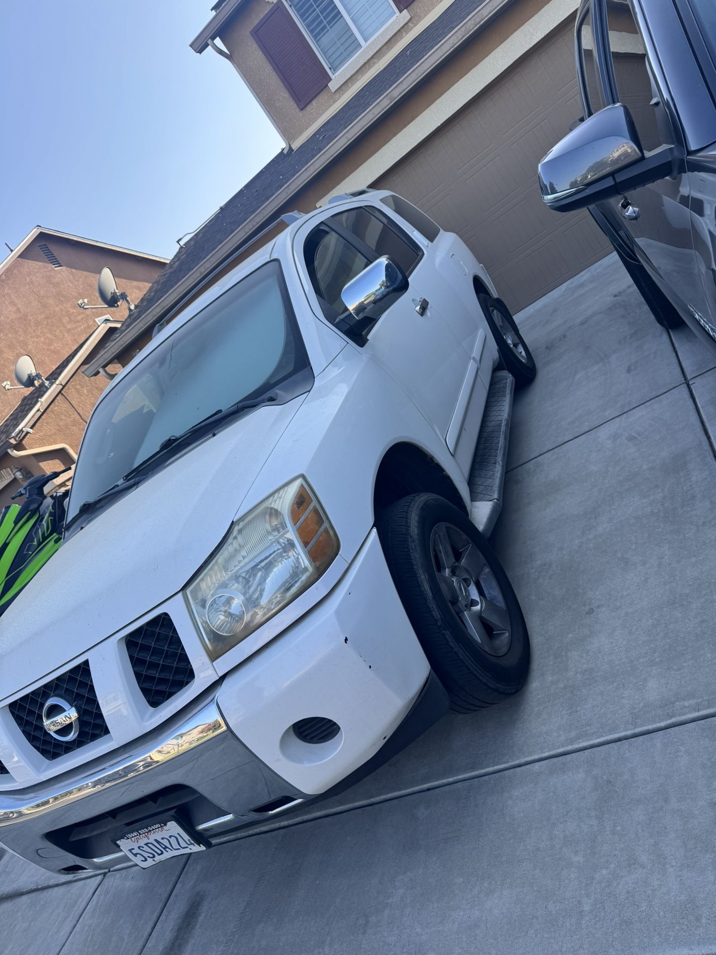 2005 Nissan Armada