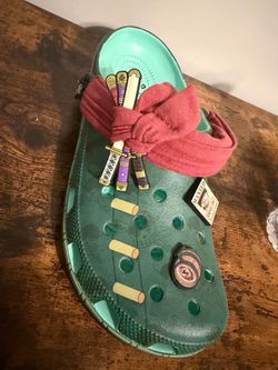 Zoro Crocs size 10