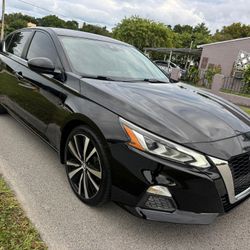 2020 Nissan Altima