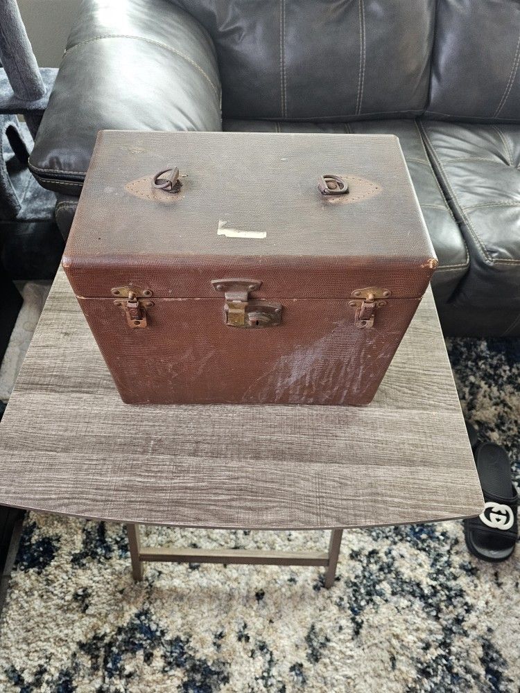 GENERAL ELECTRIC SEWING MACHINE