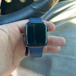 Apple Watch Series 5 44m With Screen Protector 