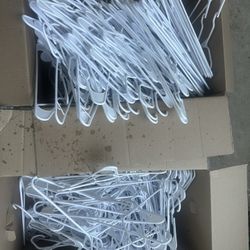 Plastic Hangers 