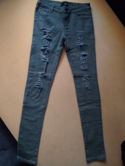 Olive green rigged pants