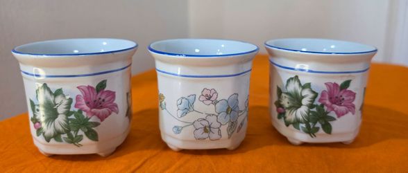 Set of 3 Small Hexagonal Floral Planters / Hibiscus - Pink & White Flowers, one of them has a small break.
