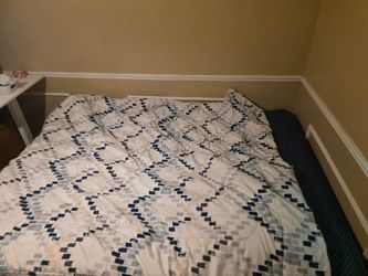 Queen bed