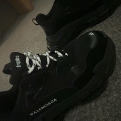 Balenciaga triple S 