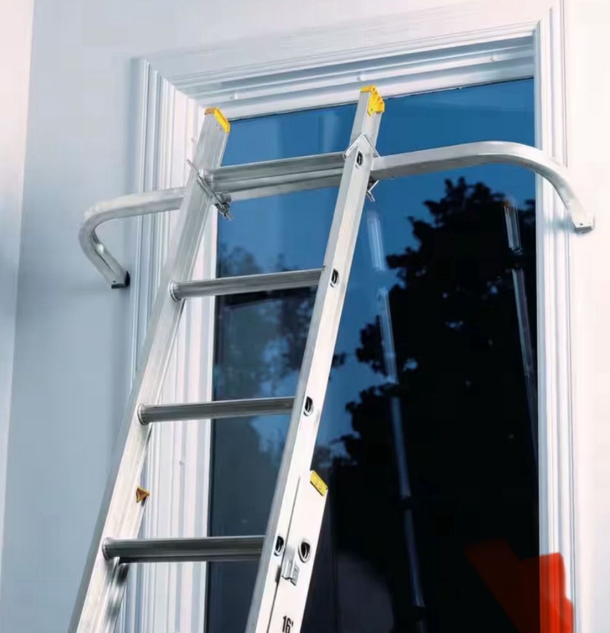 26 foot ladder with stabilizer arms