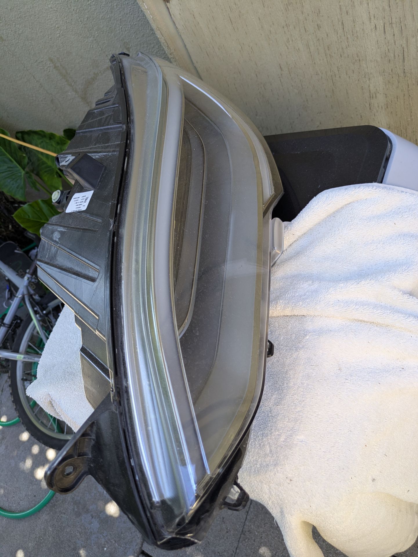 OEM Tesla Model S Left LED Headlight Assembly LH (2016-2021 Refresh)