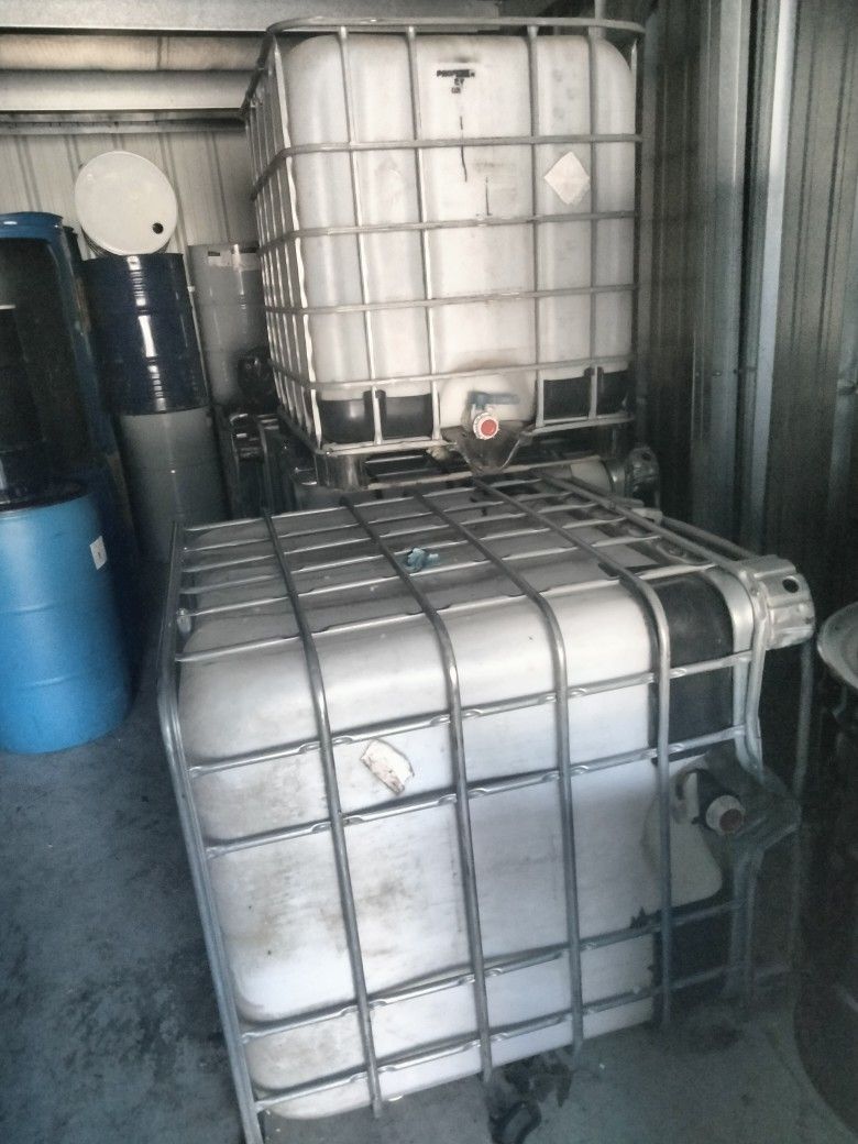 275 Gallon Tank