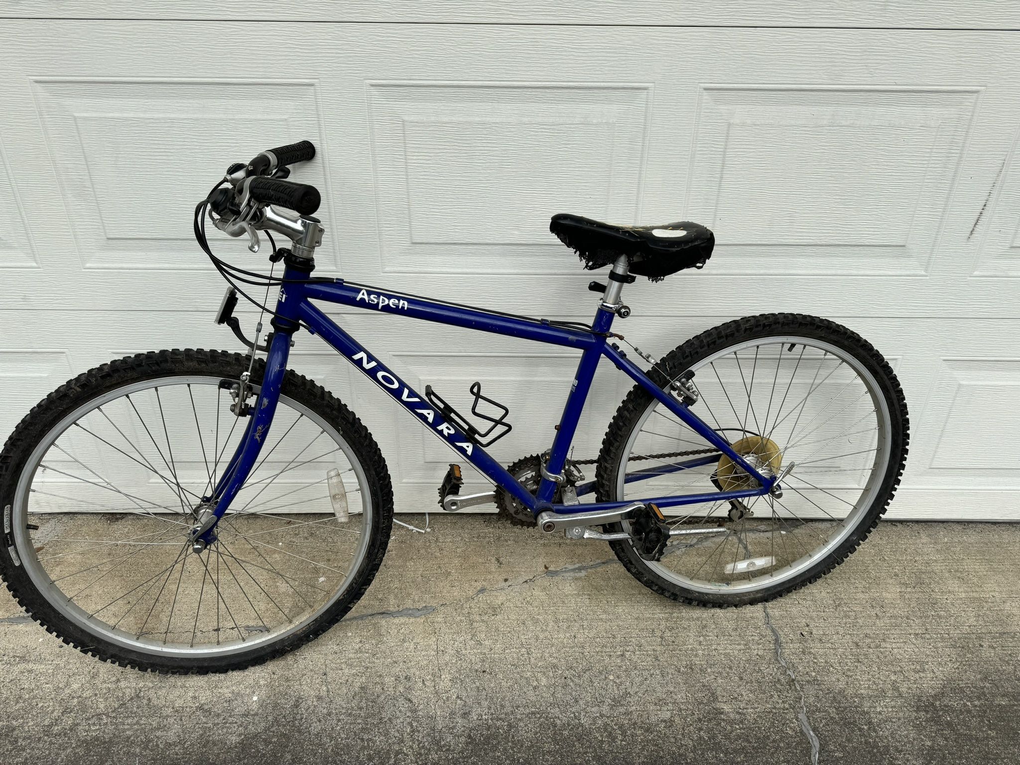 Novara Aspen hardtail bike