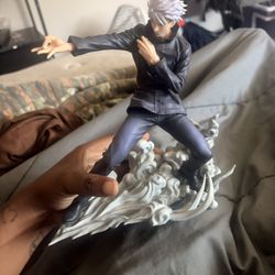 Gojo Figure