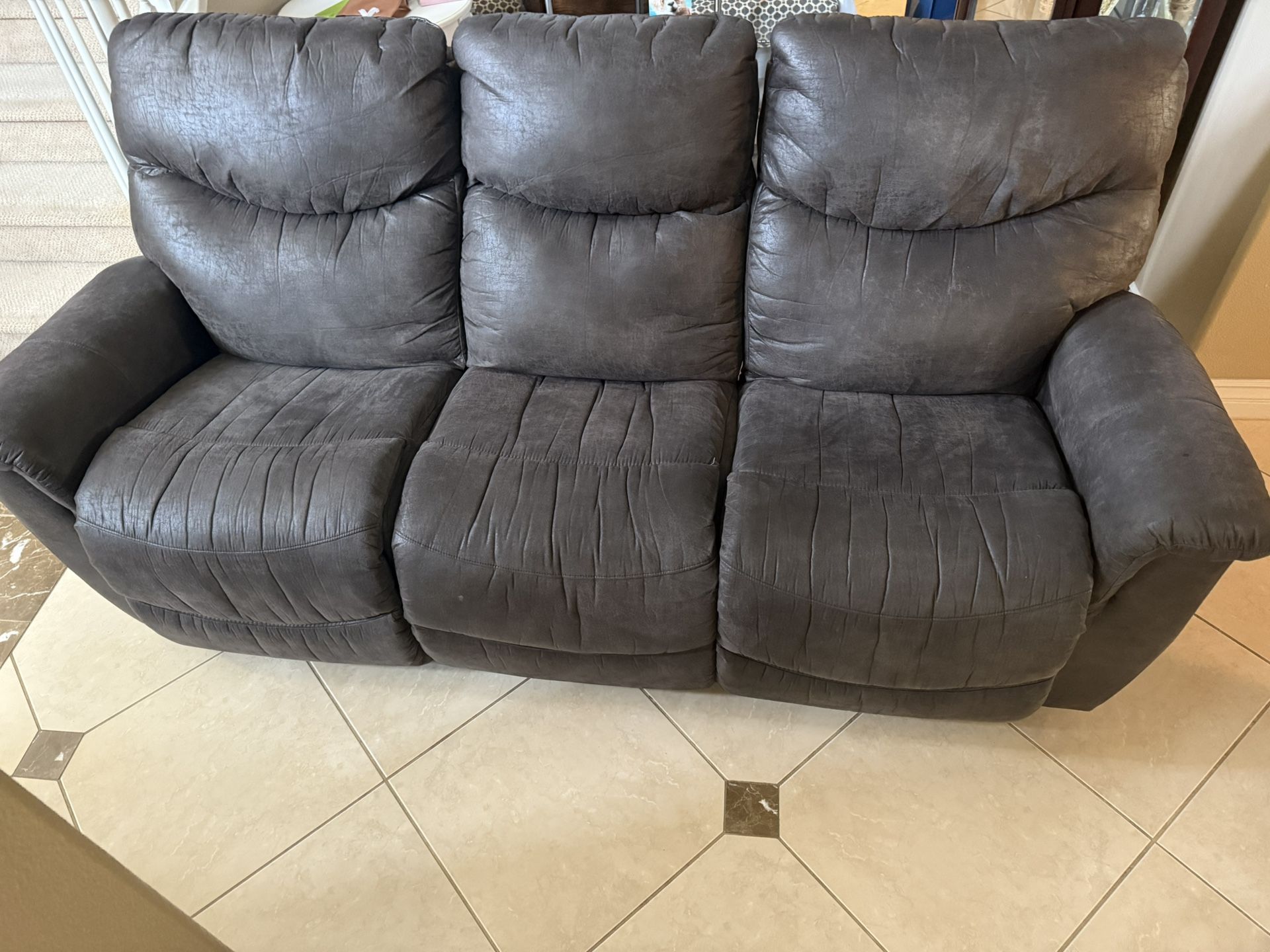 Lazy Boy Sofa And Sofa With Console
