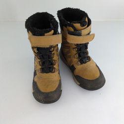Awesome Little Children's Size 10 Merrell Snow Boots