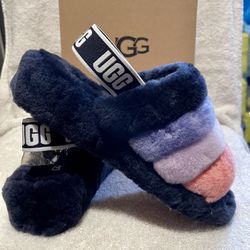 Ugg Woman’s Slippers Size 7 Authentic 100% Pick Up Only 🙋‍♀️