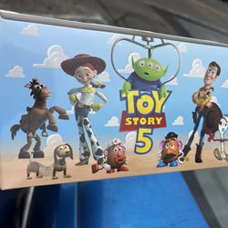 1 Dozen Mistery Keychain toy Story 5