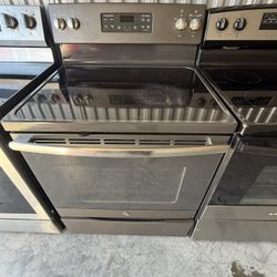 GE brand for sale/se Vende Estufa Marca GE