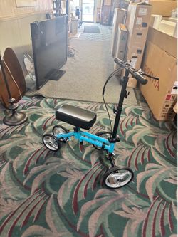 Knee scooter