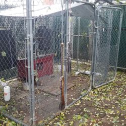 Kennel panels 6'x6' (8)
