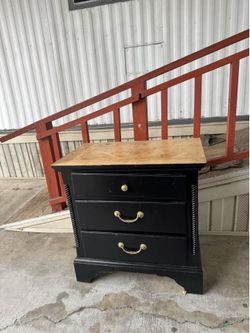 Free 3 drawer dresser