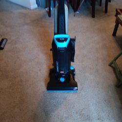 Black And Blue Bissell Powerforce Vacuum Cleaner!