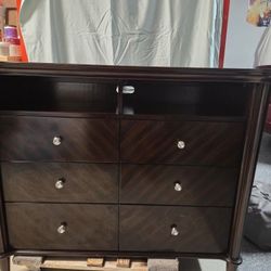 6 Drawer Dresser