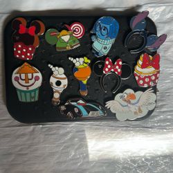 Disney Pins 