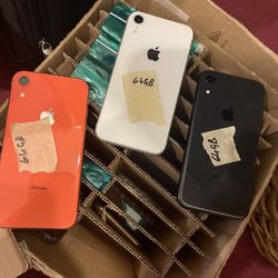 IPHONE XR 64GB UNLOCKED