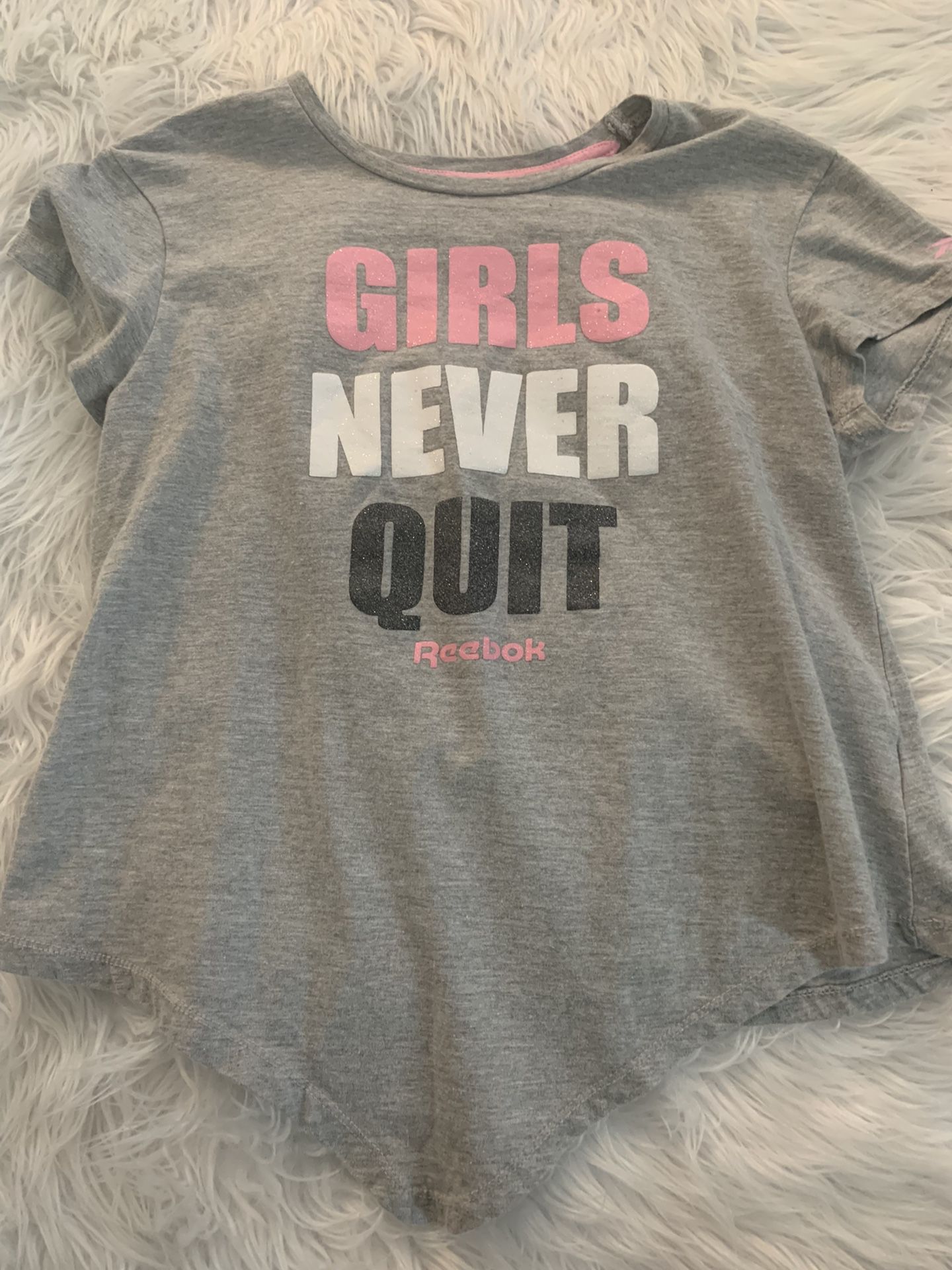 Reebok “Girls Never Quit” Child’s Tie-Front Shirt Medium