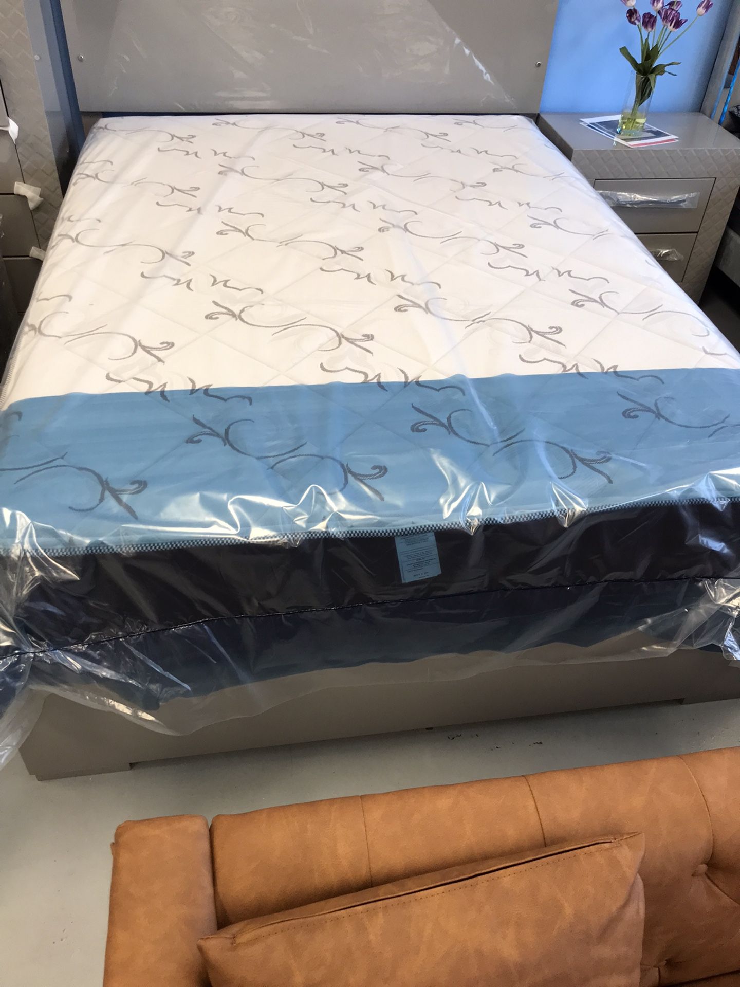 Queen Size Plush Mattress 