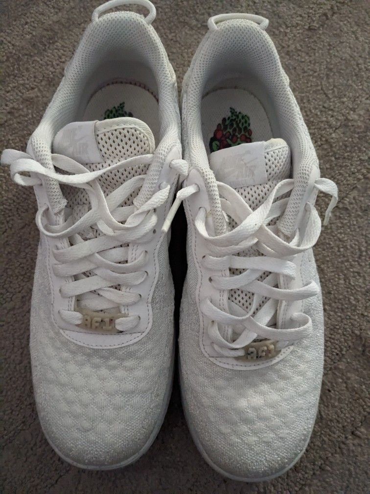 Nike AF1 Flyknit 9.5