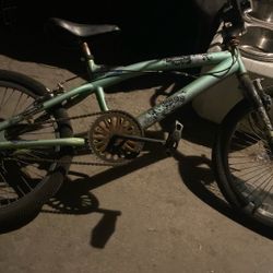 NEXT BMX BIKE