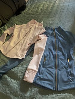 BOTH LULU NEWW ! size 2