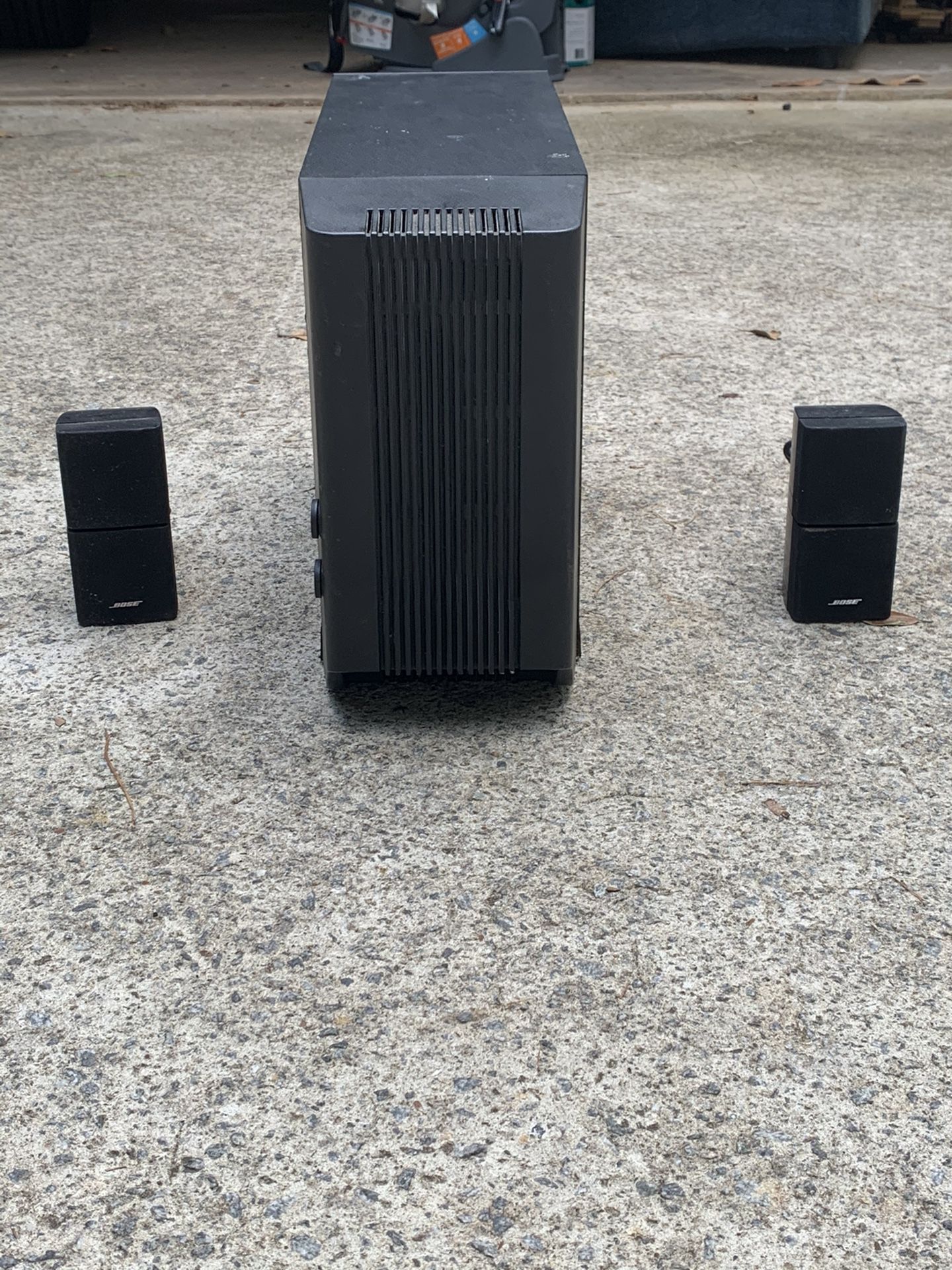 Bose subwoofer/ speakers