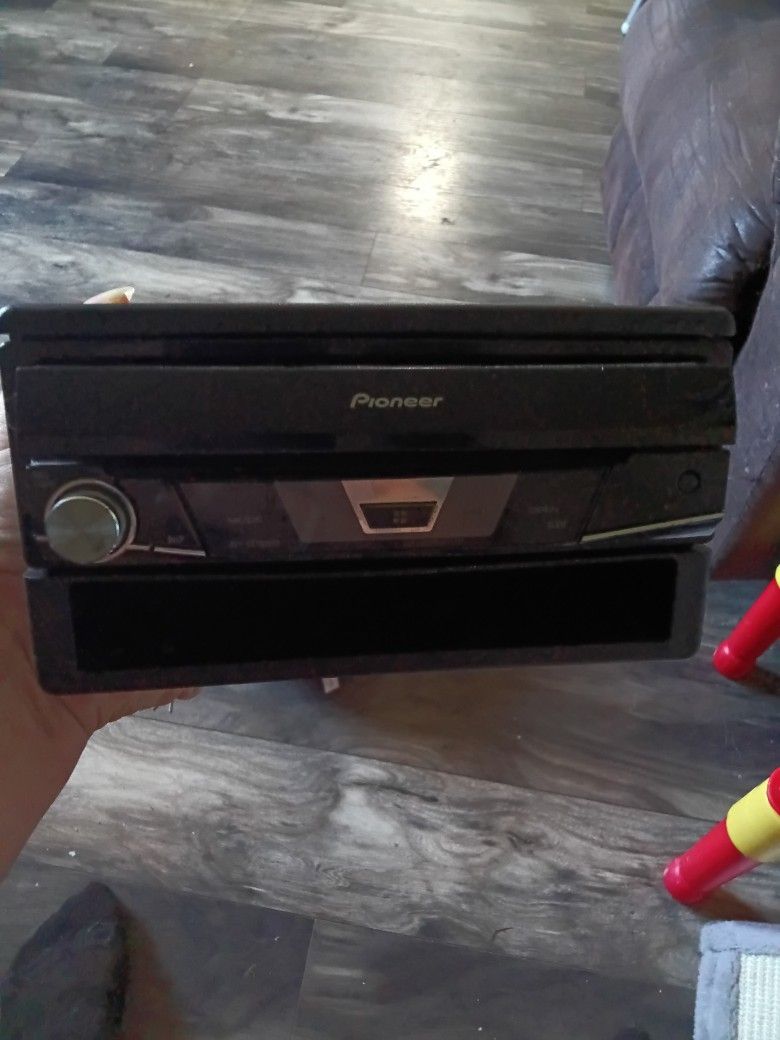 Pioneer Radio
