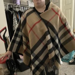 Burberry Reversible https://offerup.com/redirect/?o=V3JhcC5saWtl New