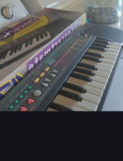 Keyboard concert cellmate works good $35