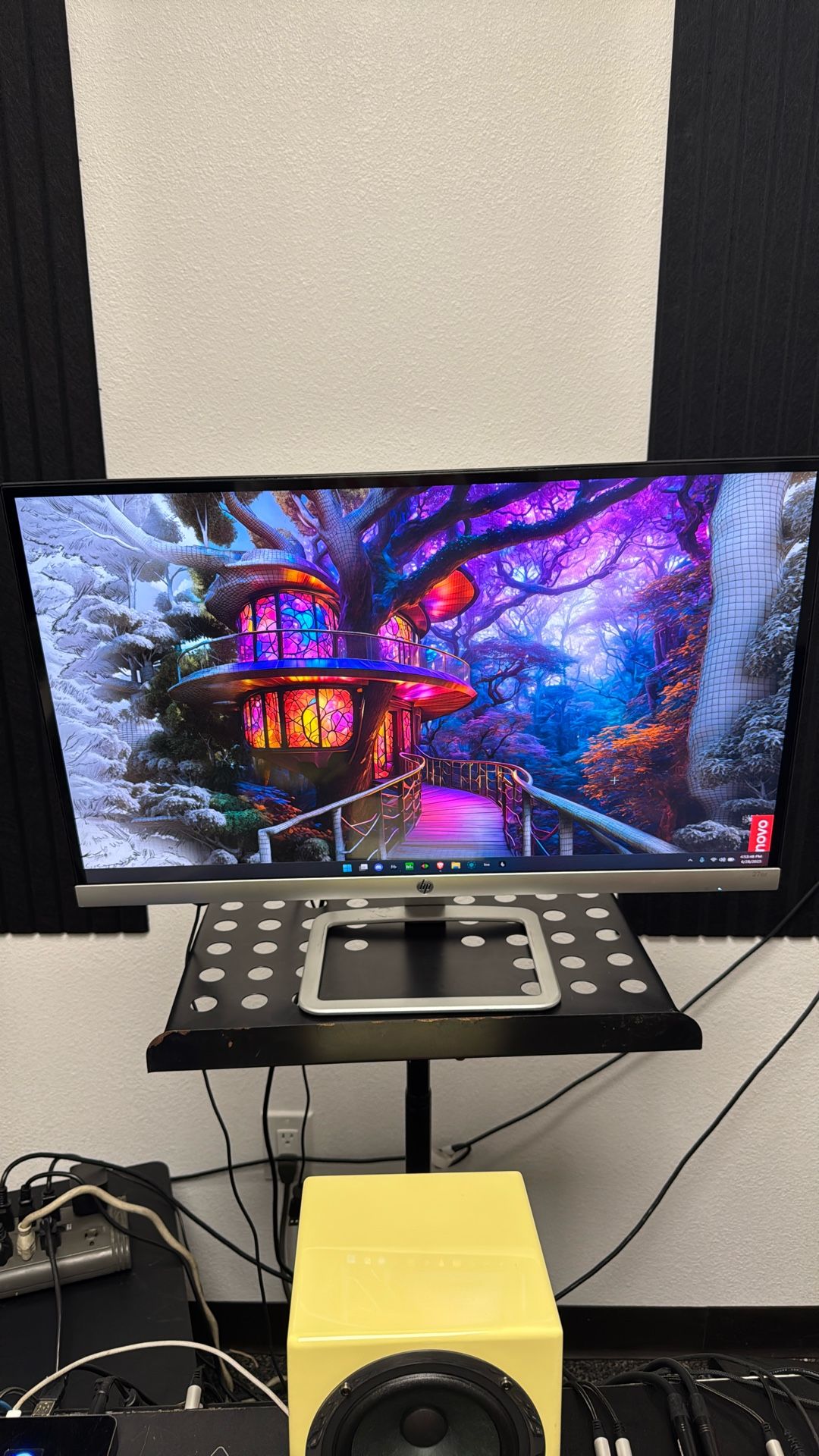 HP Computer Monitor 27 Inch