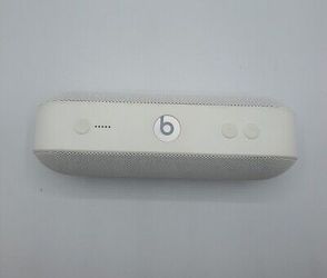 Beats Pill Plus