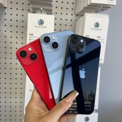 iPhone 14 Unlocked 128Gb Variedad De Colores INCLUYE CARGADOR AUDÍFONOS Y CASE!!