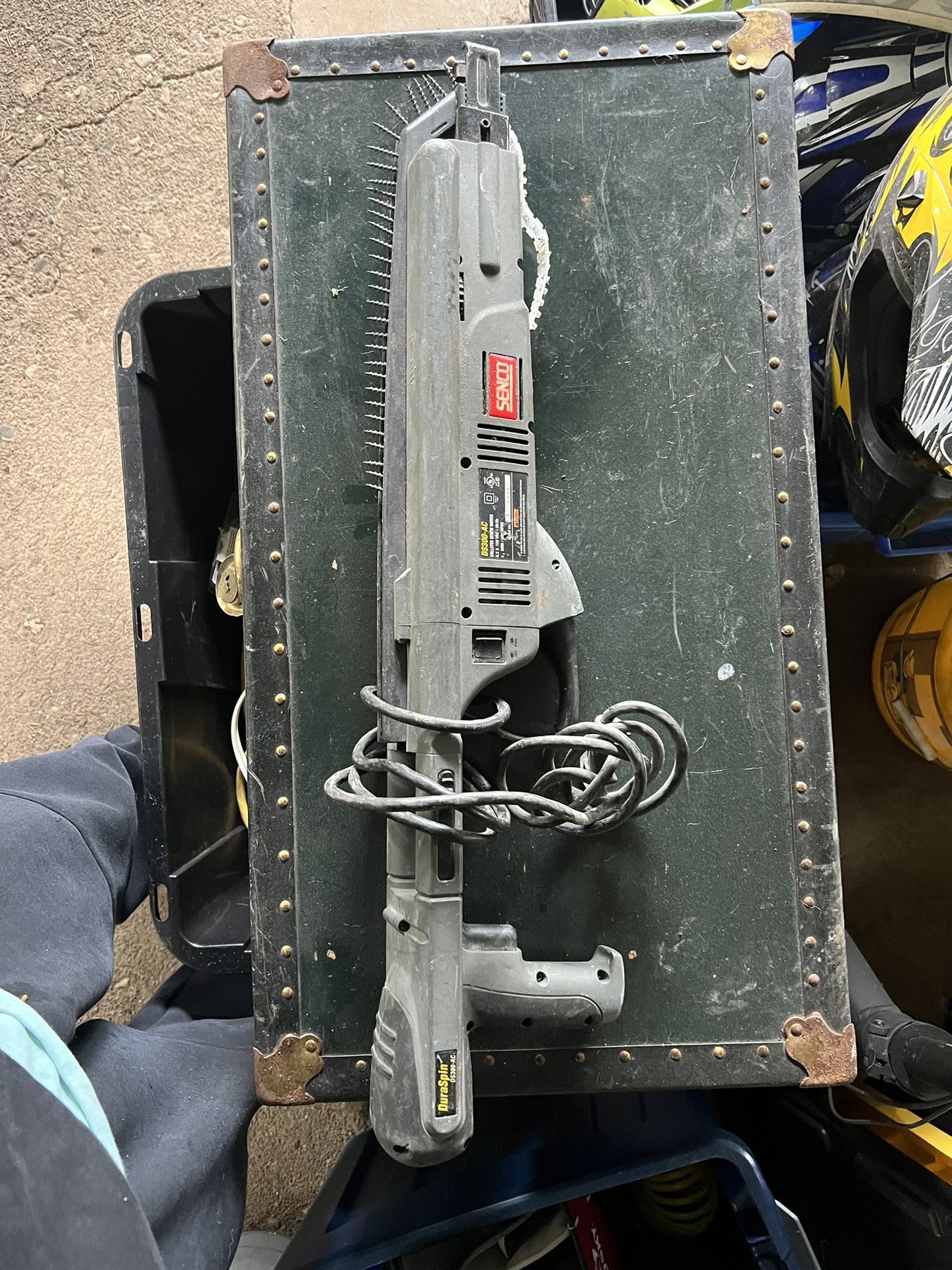 Senco DuraSpin DS300-AC Corded Collated Screwdriver