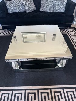 Moving sale everything must go loveseat, sofa, three-piece mirror, coffee table, set lamps curtains