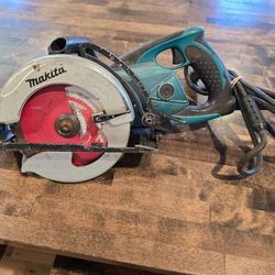 Makita Corded Hypoid Circular Saw