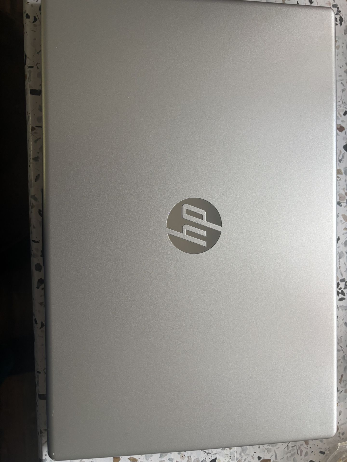 Works fine Broken screen