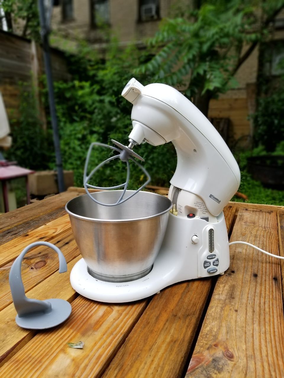 Kenmore 16 Speed Stand Mixer With Steel Bowl (Refurbished)